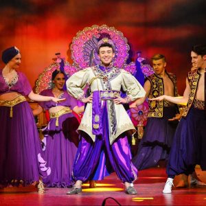 Aladdin 3 - Photo by Robert Day